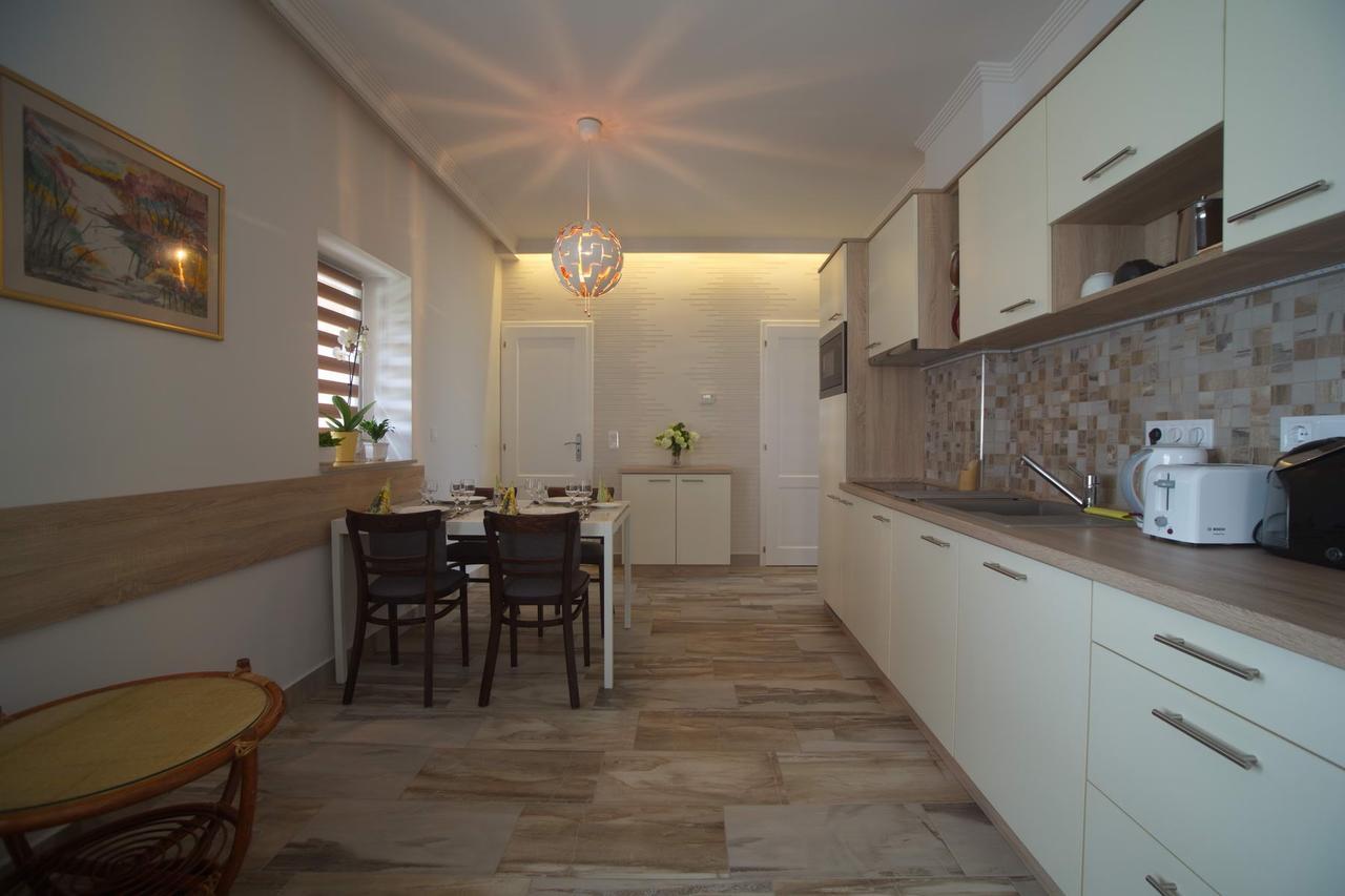 Holiday Home Podium Eger Buitenkant foto